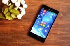Lumia 950 XL成功运行Win10 ARM系统：下一步搞定exe 峨